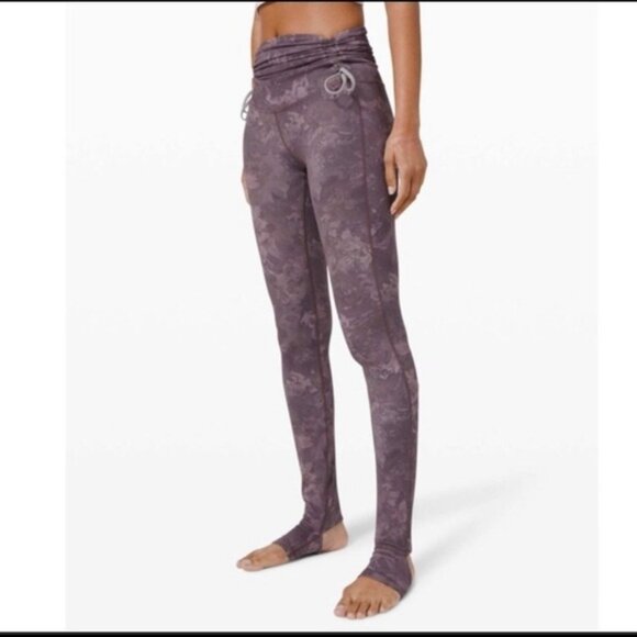 NWT Lululemon Hug Your Core SHR Tight 28” Size 2 - Picture 4 of 15